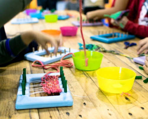 students working on a maker project